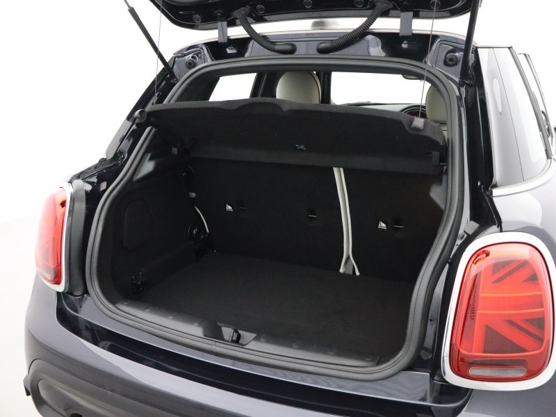 2023 (73) MINI HATCHBACK 1.5 Cooper Exclusive Premium 5dr Auto 5776751