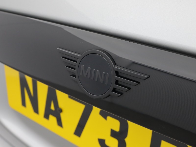 2023 (73) MINI HATCHBACK 1.5 Cooper Sport 3dr Auto 5735441