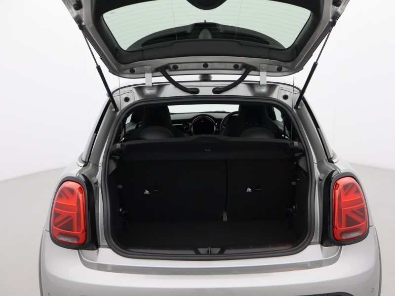 2023 (73) MINI HATCHBACK 1.5 Cooper Sport 3dr Auto 5735444