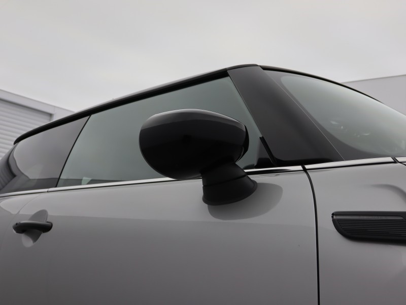 2023 (73) MINI HATCHBACK 1.5 Cooper Sport 3dr Auto 5735452