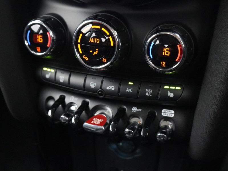 2024 (24) MINI HATCHBACK 1.5 Cooper Classic 3dr Auto 5725550