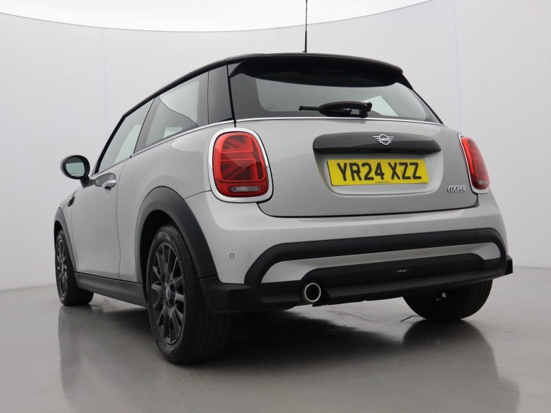 2024 (24) MINI HATCHBACK 1.5 Cooper Classic 3dr Auto 5725511