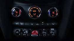 2024 (24) MINI HATCHBACK 1.5 Cooper Classic 3dr Auto 5725530