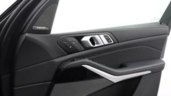2025 (25) BMW X5 xDrive30d MHT M Sport 5dr Auto 5770013