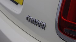 2020 (20) MINI HATCHBACK 1.5 Cooper Classic II 3dr 5740535