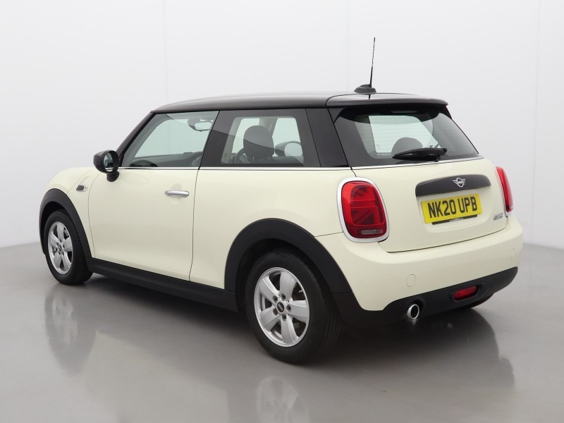 2020 (20) MINI HATCHBACK 1.5 Cooper Classic II 3dr 5740477