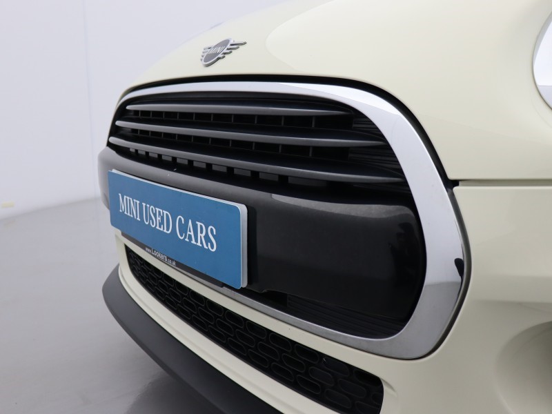 2020 (20) MINI HATCHBACK 1.5 Cooper Classic II 3dr 5740545