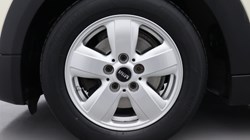 2020 (20) MINI HATCHBACK 1.5 Cooper Classic II 3dr 5740543