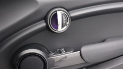 2020 (20) MINI HATCHBACK 1.5 Cooper Classic II 3dr 5740551