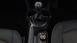 2020 (20) MINI HATCHBACK 1.5 Cooper Classic II 3dr 5740561