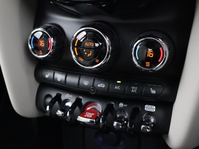 2023 (23) MINI HATCHBACK 1.5 Cooper Exclusive 3dr 5766597