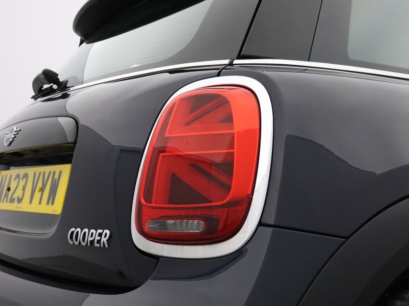 2023 (23) MINI HATCHBACK 1.5 Cooper Exclusive 3dr 5766576
