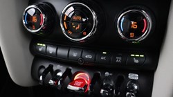 2023 (23) MINI HATCHBACK 1.5 Cooper Exclusive 3dr 5766598