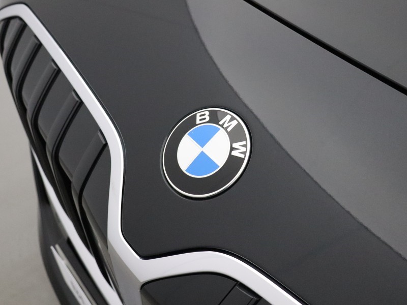 2025 (75) BMW 2 SERIES 220i MHT Sport 5dr DCT 5767317