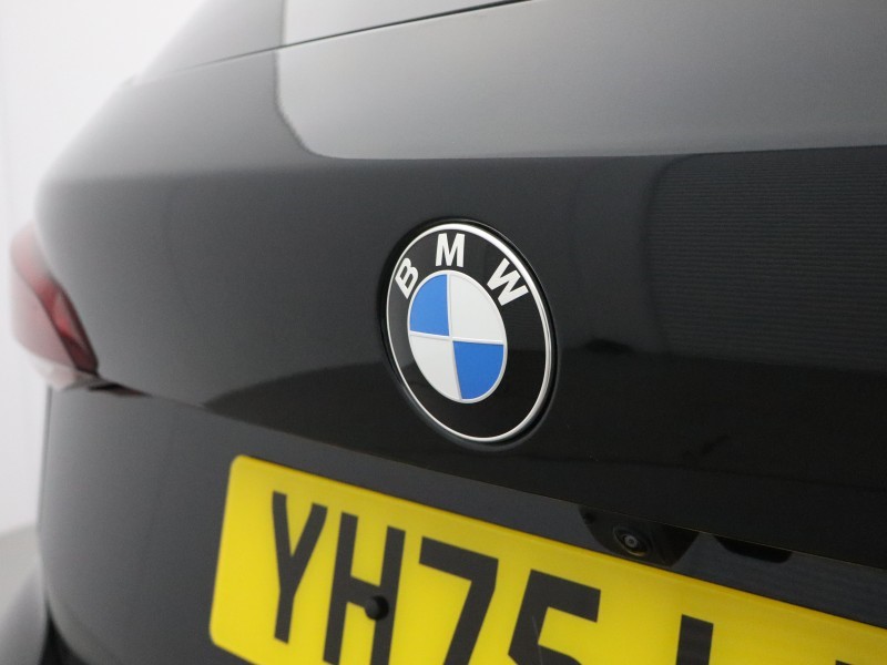 2025 (75) BMW 2 SERIES 220i MHT Sport 5dr DCT 5767309