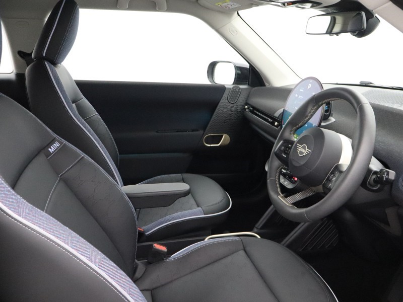 2024 (74) MINI COOPER 160kW SE Classic 54kWh 3dr Auto 5773475
