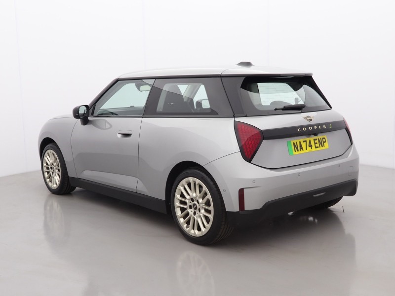 2024 (74) MINI COOPER 160kW SE Classic 54kWh 3dr Auto 5773458