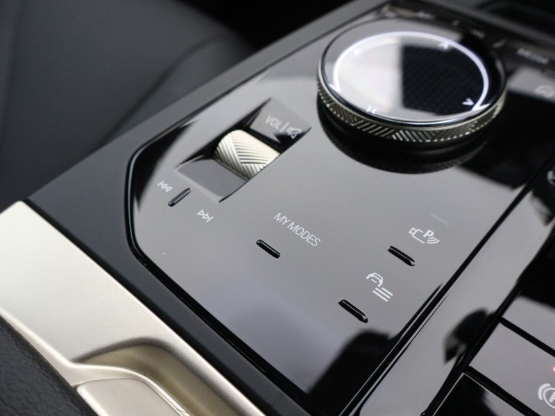 2023 (73) BMW iX 240kW xDrive40 M Sport 76.6kWh 5dr Auto 5965004