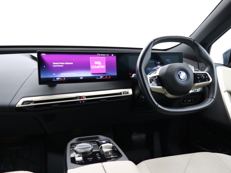 2022 (22) BMW iX 240kW xDrive40 M Sport 76.6kWh 5dr Auto 5815237