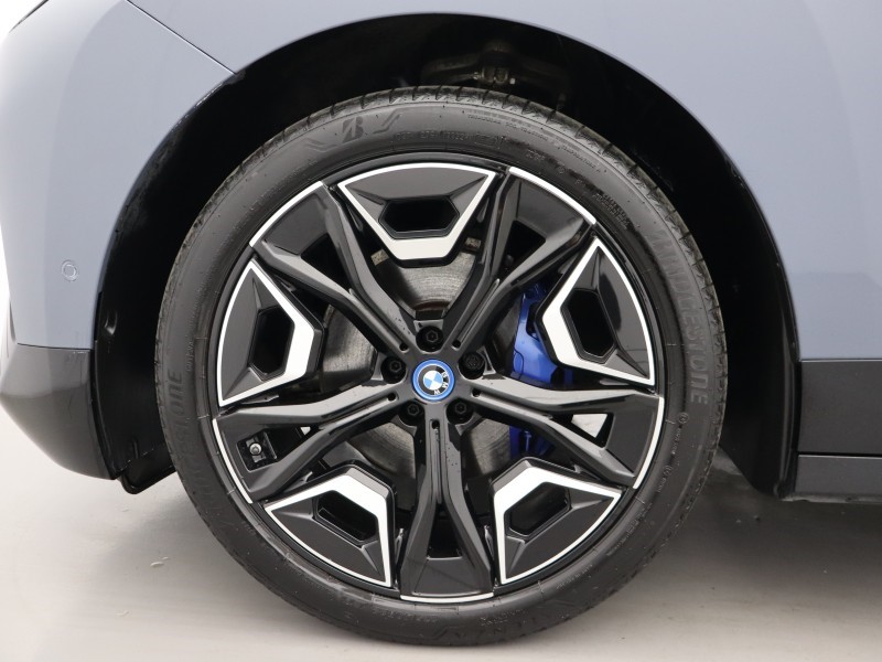 2022 (22) BMW iX 240kW xDrive40 M Sport 76.6kWh 5dr Auto 5815196