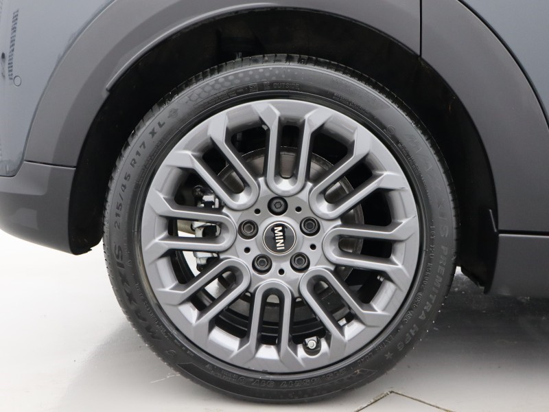 2025 (75) MINI COOPER 1.5 C Exclusive 5dr Auto 5799510