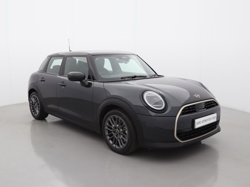 2025 (75) MINI COOPER 1.5 C Exclusive 5dr Auto