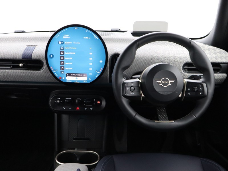 2025 (75) MINI COOPER 1.5 C Exclusive 5dr Auto 5799517