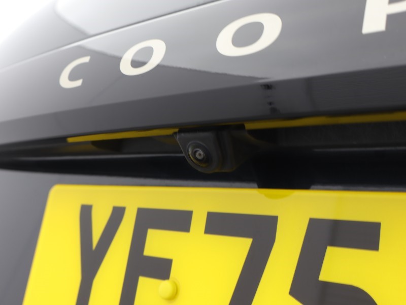 2025 (75) MINI COOPER 1.5 C Exclusive 5dr Auto 5799504