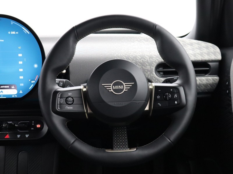 2025 (75) MINI COOPER 1.5 C Exclusive 5dr Auto 5799518