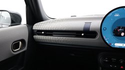 2025 (75) MINI COOPER 1.5 C Exclusive 5dr Auto 5799521