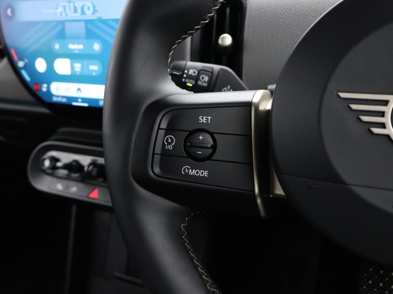 2025 (75) MINI COOPER 1.5 C Exclusive 5dr Auto 5799540