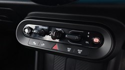 2025 (75) MINI COOPER 1.5 C Exclusive 5dr Auto 5799532