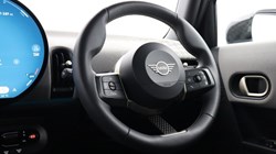 2025 (75) MINI COOPER 1.5 C Exclusive 5dr Auto 5826277