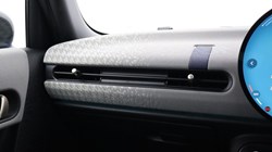 2025 (75) MINI COOPER 1.5 C Exclusive 5dr Auto 5826276
