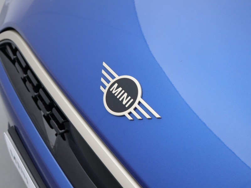 2025 (75) MINI COOPER 1.5 C Exclusive 5dr Auto 5826237