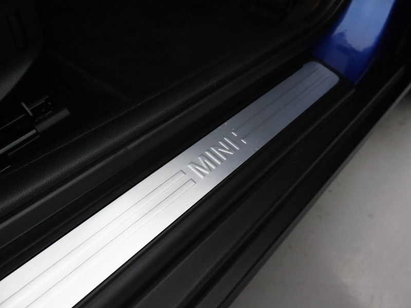 2025 (75) MINI COOPER 1.5 C Exclusive 5dr Auto 5826238