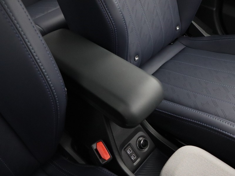 2025 (75) MINI COOPER 1.5 C Exclusive 5dr Auto 5826251