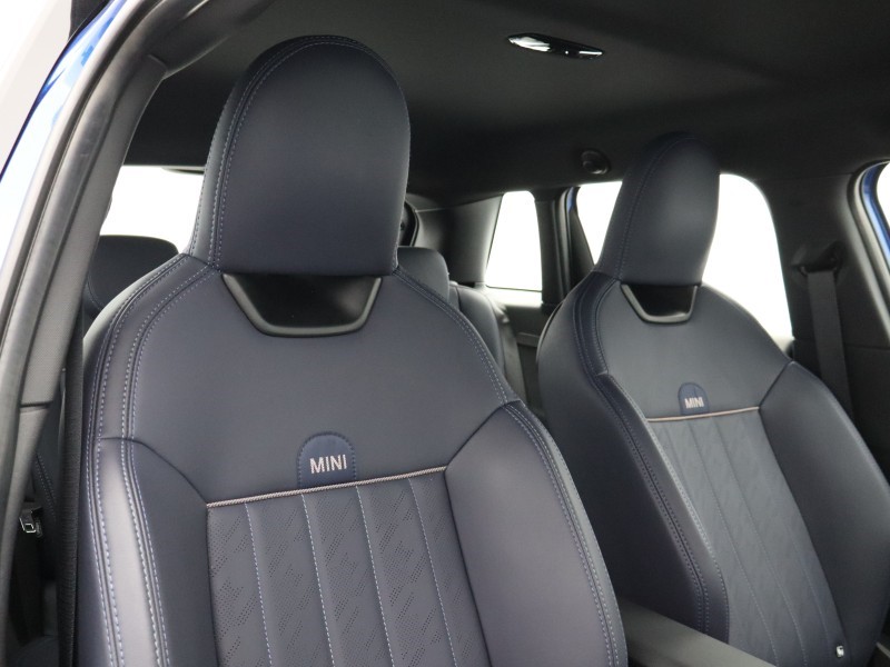 2025 (75) MINI COOPER 1.5 C Exclusive 5dr Auto 5826267