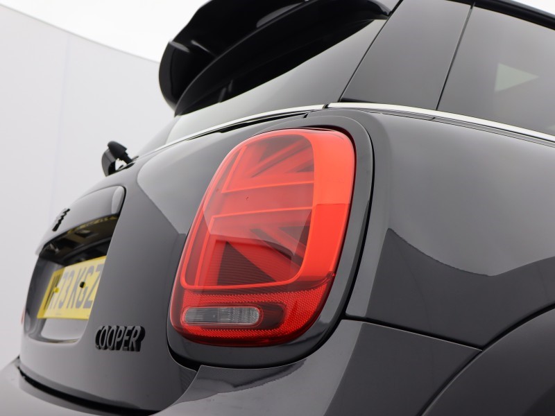 2023 (73) MINI HATCHBACK 1.5 Cooper Sport 3dr Auto 5781044