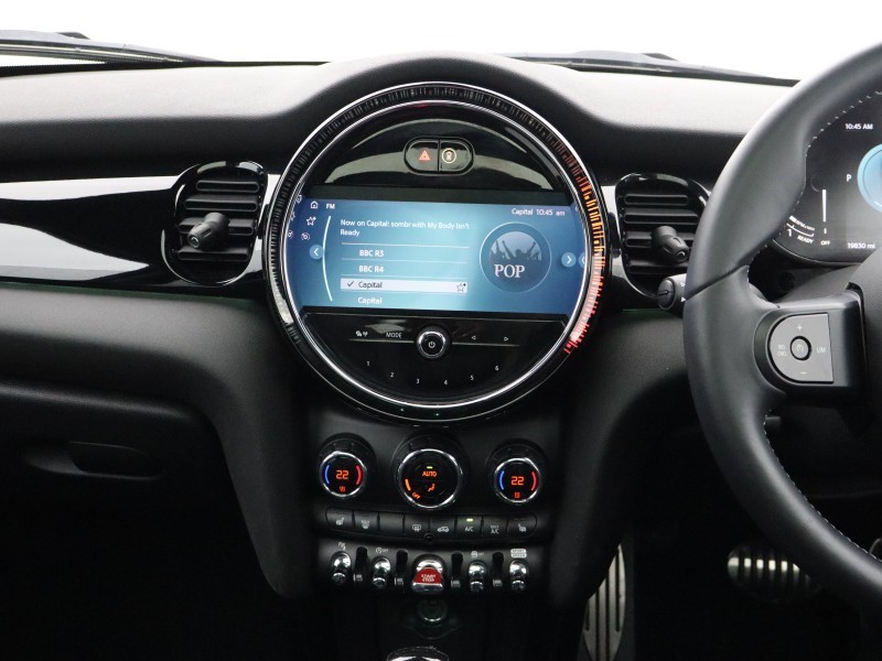 2023 (73) MINI HATCHBACK 1.5 Cooper Sport 3dr Auto 5781088