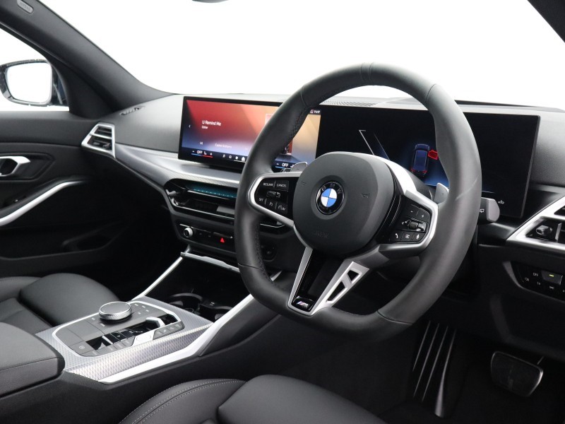 2025 (25) BMW 3 SERIES 320i M Sport 5dr Step Auto 5852671