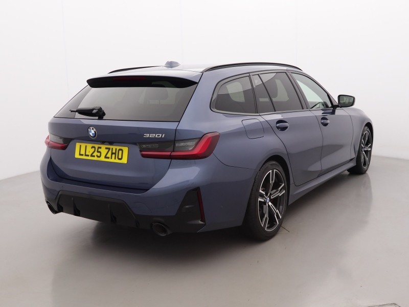 2025 (25) BMW 3 SERIES 320i M Sport 5dr Step Auto 5852651