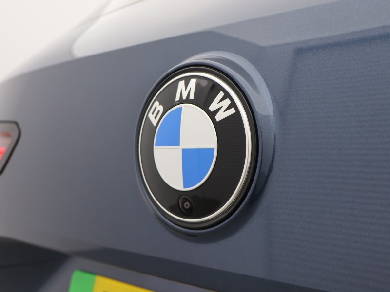 2025 (75) BMW iX 300kW xDrive45 Sport 101kWh 5dr Auto 5758863
