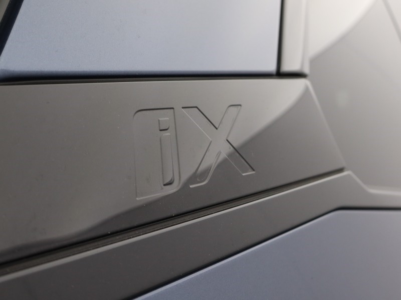2025 (75) BMW iX 300kW xDrive45 Sport 101kWh 5dr Auto 5758866