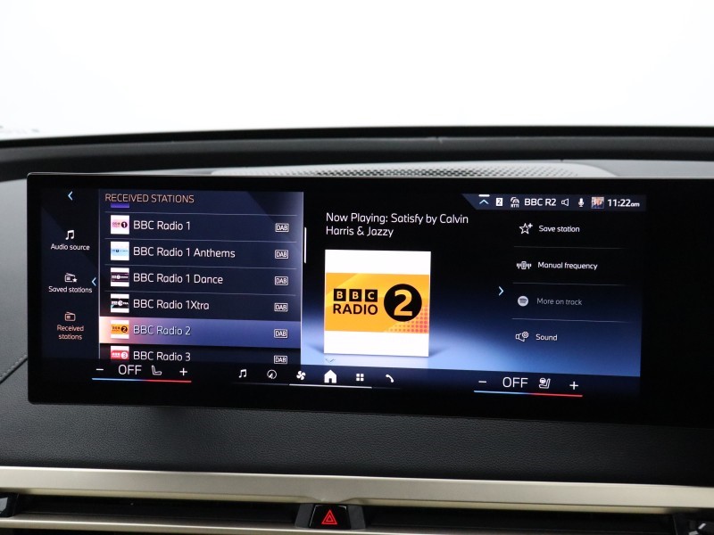 2025 (75) BMW iX 300kW xDrive45 Sport 101kWh 5dr Auto 5758906