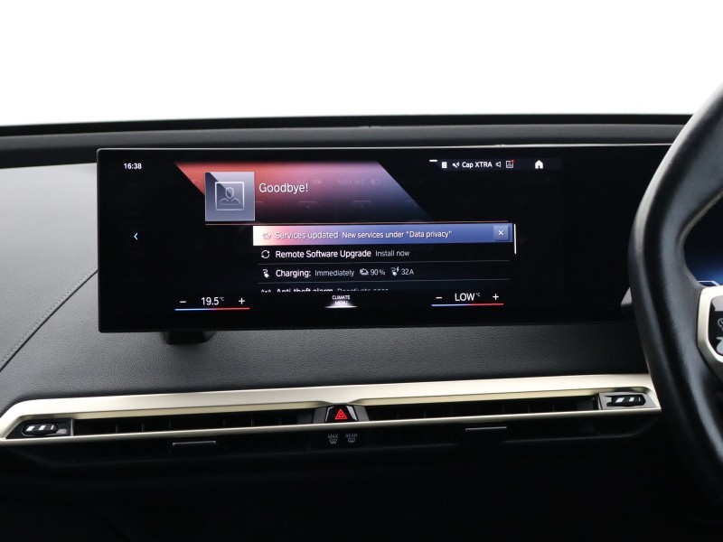 2022 (72) BMW iX 240kW xDrive40 M Sport Edition 76.6kWh 5dr Auto 5758982