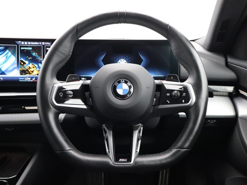 2023 (73) BMW 5 SERIES 520i M Sport 4dr Auto 5816595