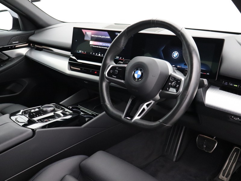 2023 (73) BMW 5 SERIES 520i M Sport 4dr Auto 5816568