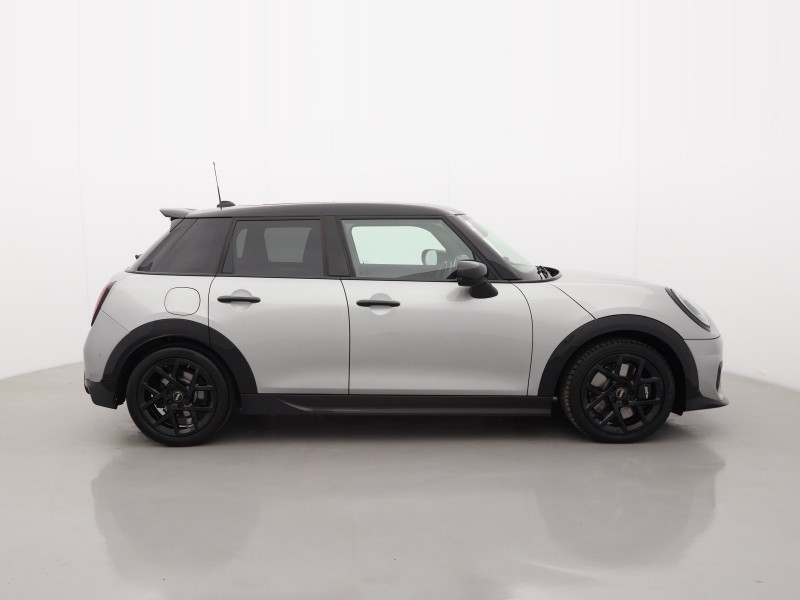 2025 (75) MINI COOPER 2.0 S Sport 5dr Auto 5831309