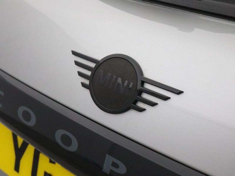 2025 (75) MINI COOPER 2.0 S Sport 5dr Auto 5831315